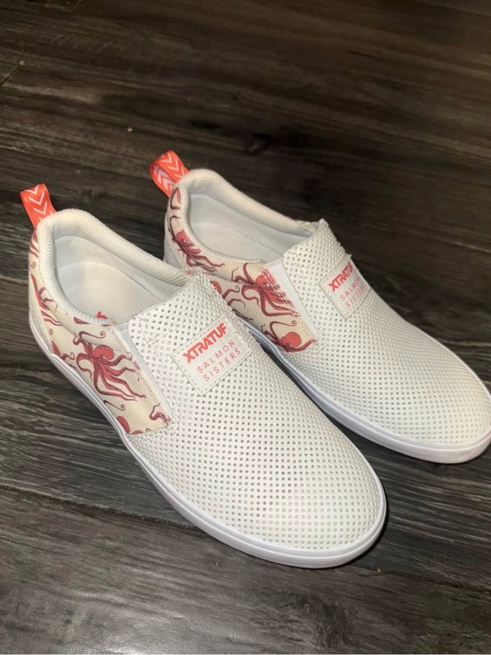 XTATUF Women's White Slip-On Sneakers with Coral Octopus Accent